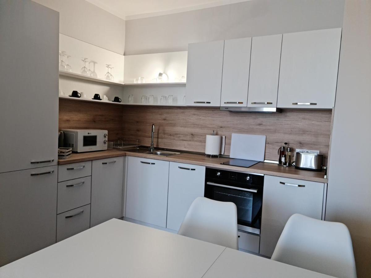Raya Apartment Atlantis Atmosphere Burgas Exterior foto